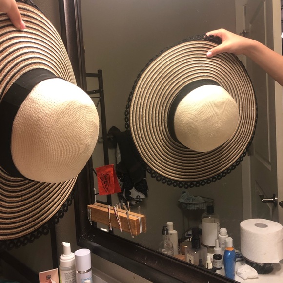 Eugenia Kim sun hat with fancy trim - Picture 5 of 8